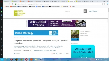 Long-term population dynamics: Theory and reality in a peatland ecosystem